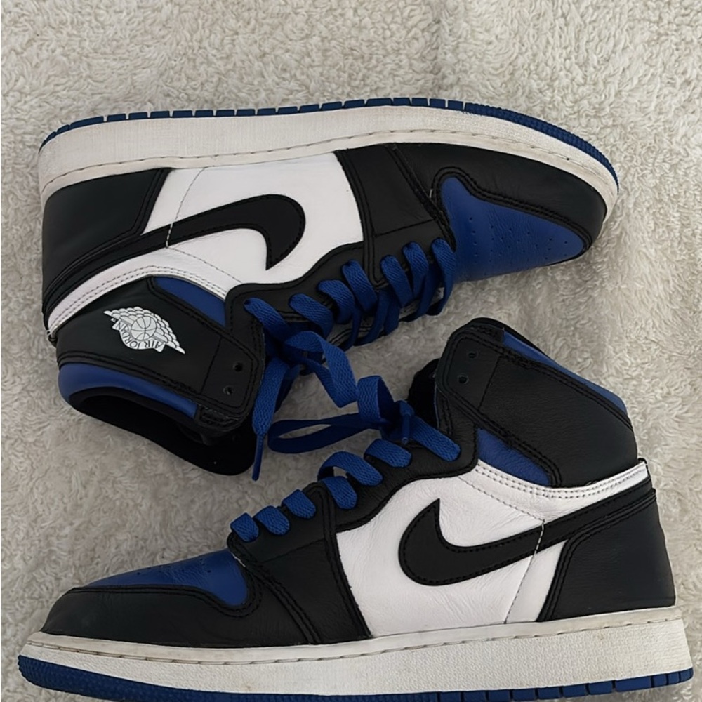 Nike Men's Black and Blue Sneakers